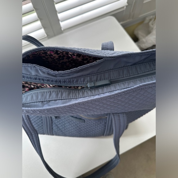 Vera Bradley grey/ blue quilted purse handbag lined - Picture 7 of 10